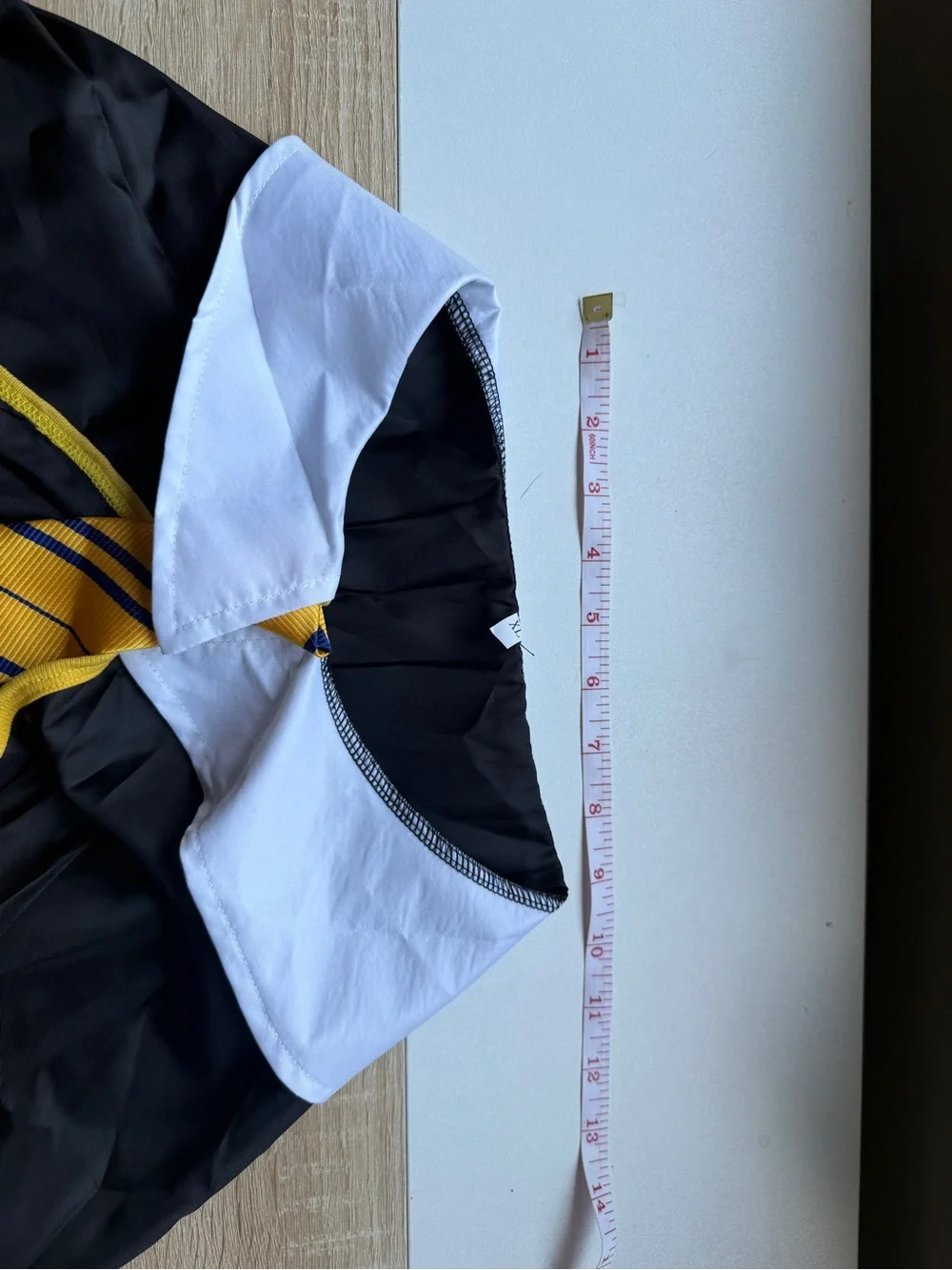 Hufflepuff Black and Yellow pet Wizard Cape with Tie and glasses